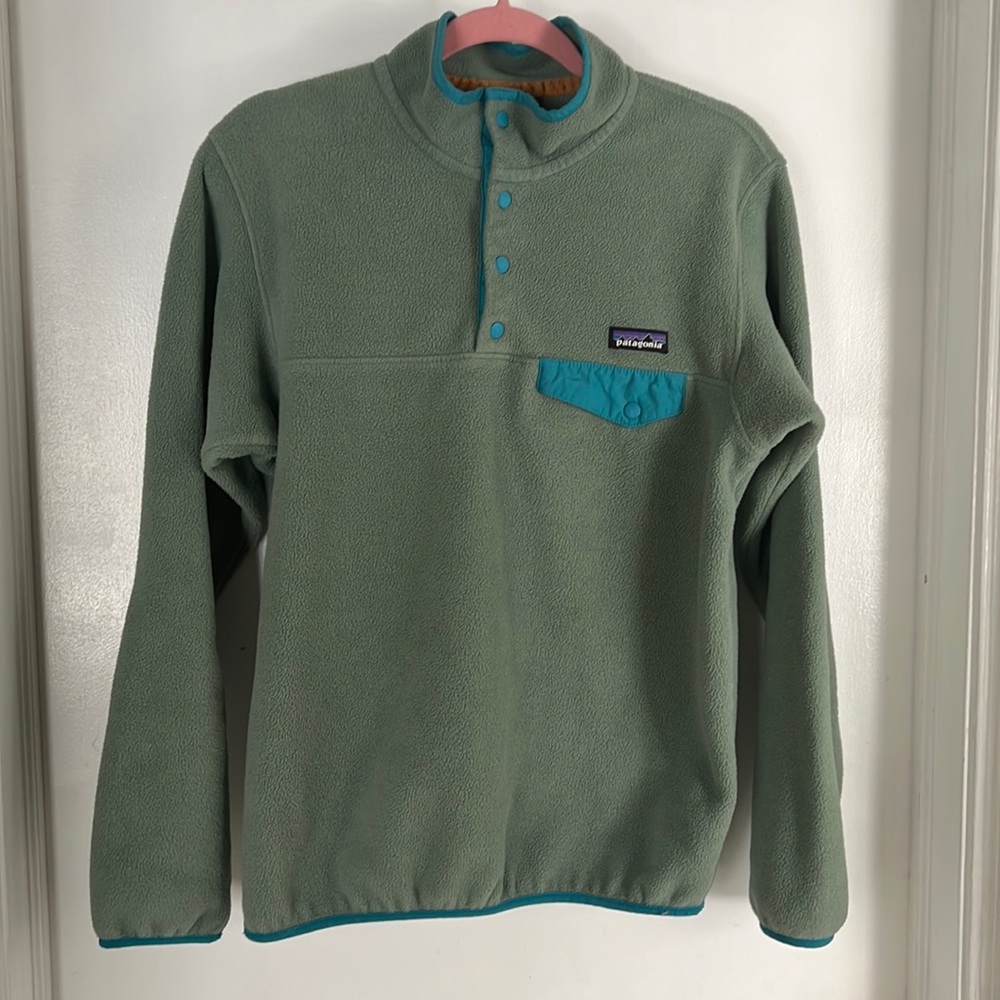 Patagonia Women’s Synchilla Snap-T Fleece Pullover. Size medium